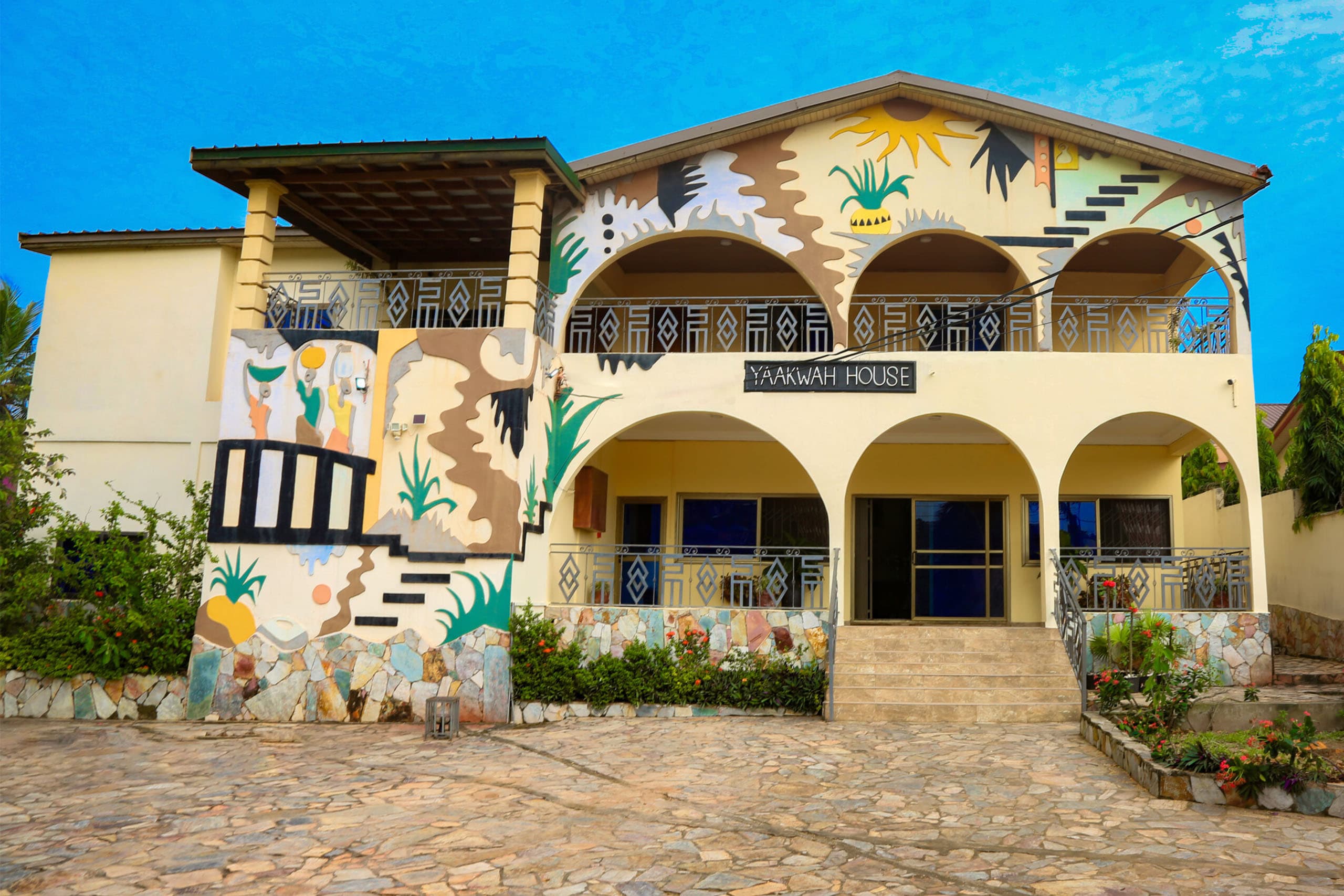 Yaakwah Lodge exterior at golden hour